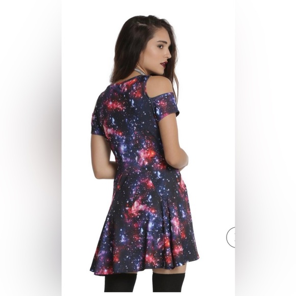 HOT TOPIC Galaxy Print Cold Shoulder Dress size Small - Picture 3 of 8